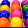 Sfaturi de la ANPC pentru vopsirea ouălor: Nu folosiți vopsea tipografică sau pentru textile