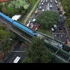 Catastrofă feroviară în Argentina: Două trenuri s-au ciocnit frontal pe un pod, zeci de persoane rănite