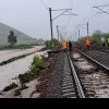 Potop în Sibiu: zeci de case, un drum și calea ferată au fost inundate. Trei trenuri cu pasageri au fost oprite - FOTO