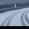 Transalpina rămâne închisă circulației. Carosabilul este acoperit de ninsoare și gheață: ce spun drumarii VIDEO