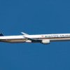 Douăzeci de persoane din avionul Singapore Airlines, lovit de turbulenţe severe, la terapie intensivă: „Am fost aruncat în tavan”