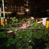 Furtunile violente au ucis 4 persoane în Houston, au avariat clădiri și au lăsat în beznă un milion de locuințe | VIDEO