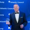 Iohannis, primul șef de stat european care a primit premiul Distinguished International Leadership, acordat de Consiliul Atlantic: „SUA nu au un aliat mai bun decât România”