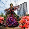 Florall – Festivalul Artei Florale aduce în Iulius Town Timișoara: un tunel realizat din mii de flori, aranjamente inedite, ateliere de creație pentru copii și adulți, momente artistice și alte surprize