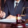 Cum te poate ajuta un avocat specializat în succesiune și drept civil