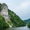 Oraşul uitat din România care are cea mai mare sculptură realizată în piatră. Este un loc de vis, trebuie să ajungi aici măcar o dată în viaţă