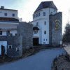Îndemânarea lasă în stand-by Hotel Castel Dracula și ridică o pensiune lângă castelul Teleki de la Posmuș