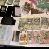 11 persoane reținute după raidul „mascaților” la traficanți de droguri din Timiș. Ce au găsit polițiștii la percheziții (foto)