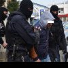 Doi tineri din Buhuși, reținuți după ce au furat mai multe bunuri dintr-o garsonieră închiriată în regim hotelier