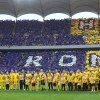 FOTO Peste 50.000 de oameni salută cea mai bună generație din istoria fotbalului românesc - Moment special în memoria lui Didi Prodan