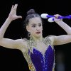 Amalia Lică s-a întors în țară cu patru medalii de aur la Europenele de gimnastică ritmică. Colegii de școală au așteptat-o la aeroport