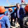 Marcel Ciolacu a vizitat şantierul naval din Brăila: „România produce! Din ce în ce mai mult şi mai bine”