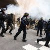 Proteste violente în Franța. Zeci de persoane arestate la Paris și Lyon. Magazine sparte, polițiștii intervin cu gaze lacrimogene