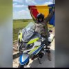 Șoșoacă îi ia apărarea polițistului care i-a împrumutat motocicleta: „Ar trebui să fie ministru de Interne”