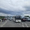 (foto) Aglomerație la frontiera cu Ucraina, pe ambele direcții de deplasare: Au fost deschise toate pistele de control