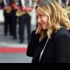 (video) „Mai lipsea covorul roșu”. Giorgia Meloni, criticată pentru că l-a întâlnit pe aeroport, cu „mare pompă”, pe un italian condamnat pe viață