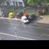 (video) Un Opel a derapat de pe traseu și s-a izbit violent în mașinile parcate în preajmă pe bulevardul Negruzzi din capitală