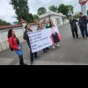 Protest Corupția Ucide față de promulgarea legii care îi scapă de sancțiuni pe evazioniști de către Iohannis: „Raport de mandat: m-am plimbat, v-am trădat, furtul l-am legalizat”