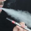 Industria tutunului caută să atragă noua generaţie către țigările electronice, acuză OMS