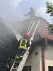 VIDEO | O casă de pe Renașterii a luat foc
