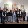 Expoziția de artă vizuală „Culorile copilăriei”, realizată de elevi ai Școlii Teodor Murășanu, poate fi vizitată la Galera de Artă Turda până în 12 iunie