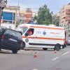 Impact între două autoturisme în Cluj-Napoca. Un tânăr rănit