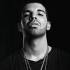 Paznicul reşedinţei lui Drake din Toronto a fost rănit într-un atac armat în timpul nopţii. Artistul canadian are o dispută acerbă cu rapperul american Kendrick