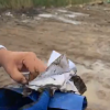 VIDEO FOTO Acte importante ale unei primării, aruncate și incendiate la groapa de gunoi, apoi astupate cu pământ