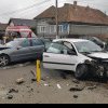 FOTO Accident la Crăciunelu de Jos: Două persoane rănite, după coliziunea dintre două autoturisme
