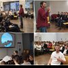 VIDEO Acțiune dedicată siguranței tinerilor, la Alba Iulia. Peste 130 de elevi au interacționat cu profesorul de joacă Leon Magdan