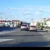 VIDEO ȘTIREA TA: Incident într-un sens giratoriu la Alba Iulia. Cum ”a dat prioritate” șoferul unui SUV