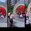 VIDEO. După ce o tânără şi-a arătat sânii, portalul dintre Dublin şi New York, închis la doar o săptămână de la inaugurare
