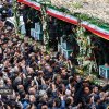 VIDEO. Iranul își înmormântează azi președintele, iar iranienii din Berlin și Londra au dansat și  au împărțit prăjituri după moartea „măcelarului din Teheran”