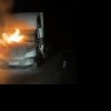 Autoutilitară în flăcări pe drumul dintre localitățile Pâncota și Seleuș