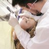 Doi stomatologi din Arad, prinși că au profesat fără autorizație și au decontat de la CAS servicii neprestate