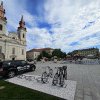 Ne trebuie sau nu o parcare pe centrul Aradului? Lipsa parcărilor din Piața Catedralei a trezit spiritul critic al arădenilor şi a demachiat realitatea tristă a oraşului