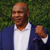 Mike Tyson s-a îmbolnăvit în timpul unui zbor. Pe 20 iulie ar trebui să lupte împotriva lui Jake Paul
