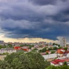 Vremea rea revine în România. Cod galben de ploi torențiale, grindină și descărcări electrice