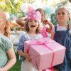 Idei de cadouri inspirate pentru a sarbatori Ziua Copilului