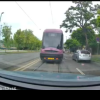 Cluj- Stație de tramvai, prost semnalizată, pericol public pentru călători! /Doi șoferi inconștienți filmați trecând cu viteză/”Să le ia cineva permisul” V