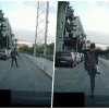 Situație neobișnuită pe o stradă din Cluj-Napoca. Un bărbat a sărit intenționat în fața unei mașini, în încercarea de a o opri - VIDEO