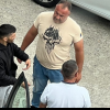 Trei tineri prinși cu substanțe interzise în mașină, în Florești. Unul dintre ei, când a văzut că se apropie poliția, a aruncat un pliculeț pe geam! -FOTO