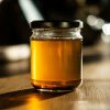 Trucul prin care poți testa dacă mierea este autentică. Aproape jumătate din mierea importată în Europa este contrafăcută