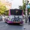Vești bune pentru bicicliștii din Cluj! Mai multe autobuze și troleibuze au fost dotate cu suporturi pentru biciclete