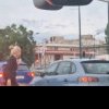 VIDEO. Turist din Cluj, agresat de o șoferiță într-o parcare din Constanța. A pornit un scandal monstru după ce i-a tăiat calea!