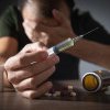 Majoritatea românilor, nemulţumiţi de acţiunile autorităţilor pentru combaterea consumului de droguri