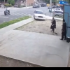 Un șofer a vrut să intre cu mașina în oamenii de pe trotuarul din fața școlii evreiești din Brooklyn | VIDEO