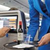 Alcoolul, în avion, poate fi fatal! Dovezile unui studiu