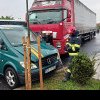 Persoană rănită ca urmare a coliziunii dintre un un minivan și un autocamion, petrecută pe strada Regimentul V Vânători din Alba Iulia