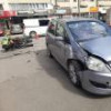 Motociclist rănit grav în Suceava de o șoferiță care a virat stânga fără să se asigure